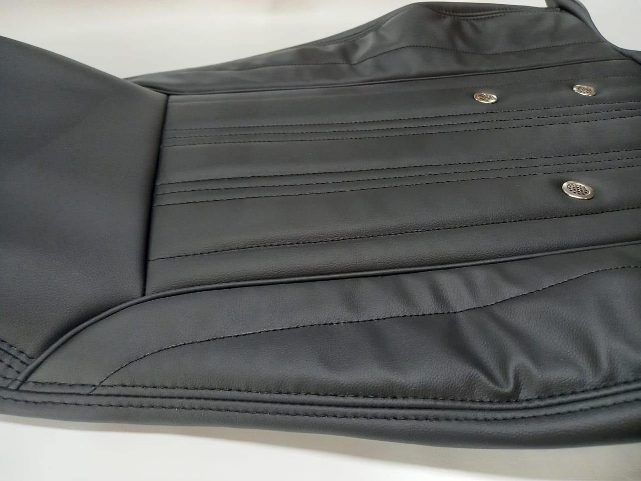 Datsun 240Z or 260Z or 280Z - (Year 1970 to 1978) - Synthetic Leather - Seat Covers Black - Vertical Stitching
