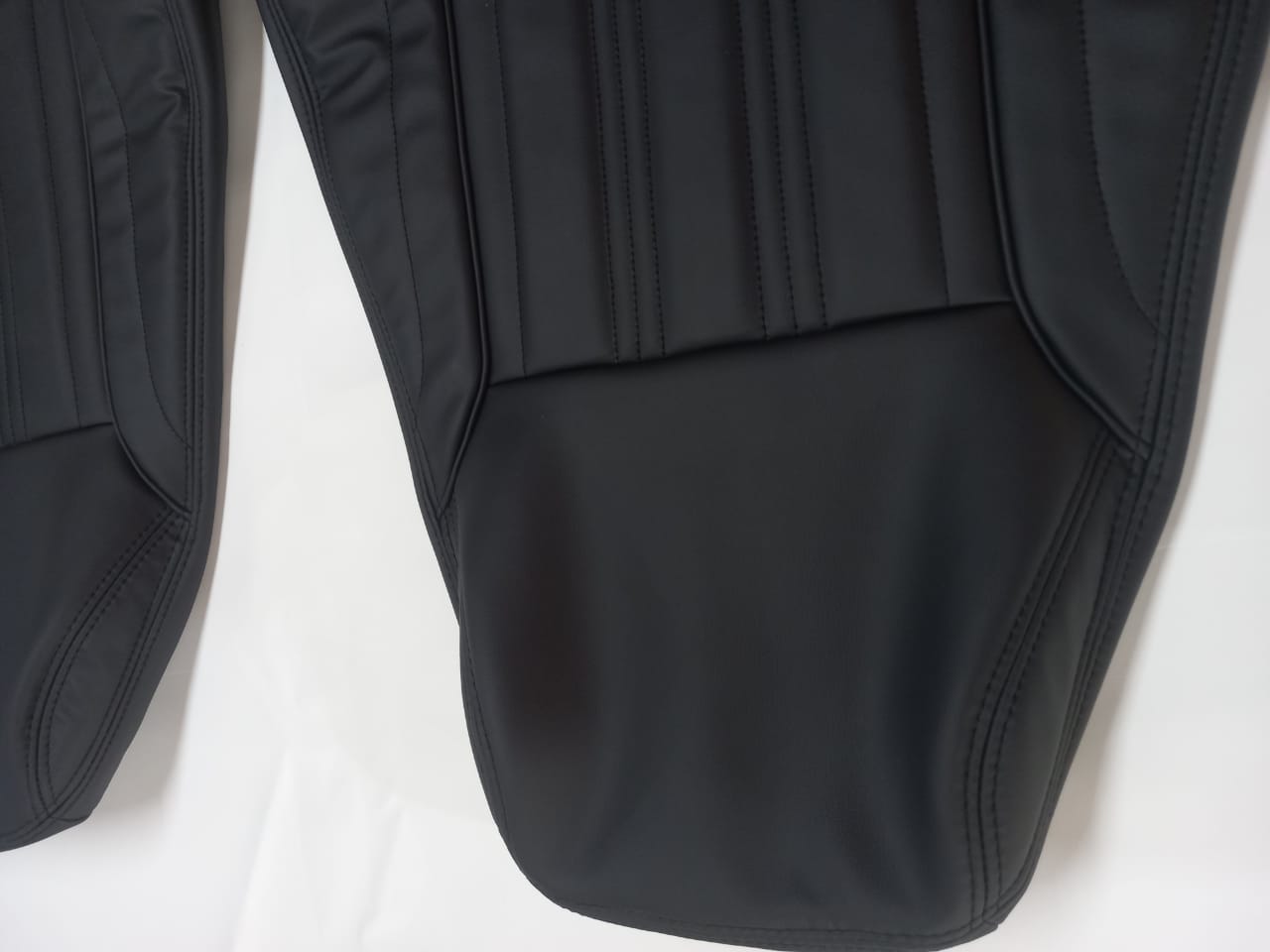 Datsun 240Z or 260Z or 280Z - (Year 1970 to 1978) - Synthetic Leather - Seat Covers Black - Vertical Stitching