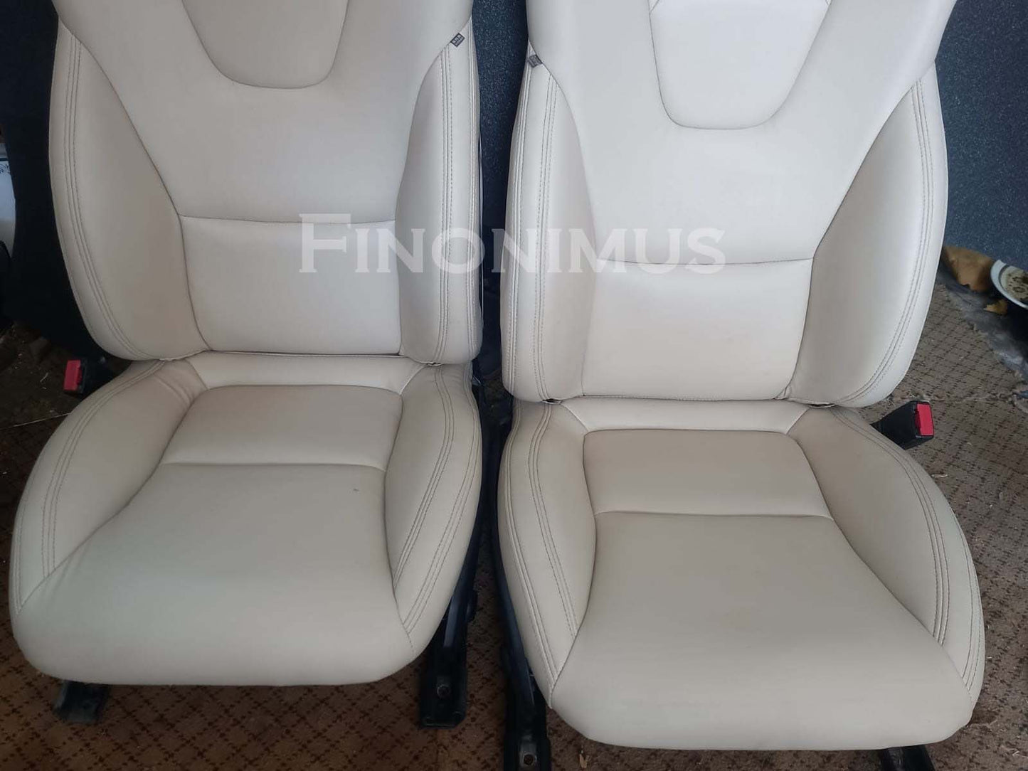 Perfect fit for Mercedes Benz - SLK250; SLK300; SLK350 - Synthetic Leather Off-White