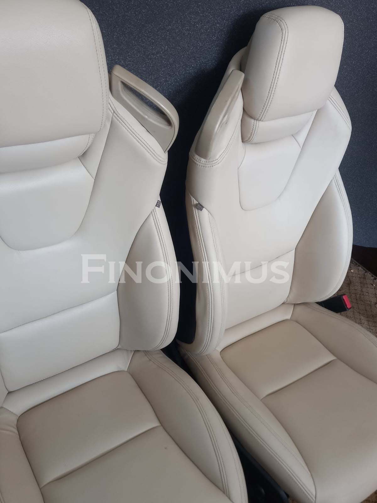 Perfect fit for Mercedes Benz - SLK250; SLK300; SLK350 - Synthetic Leather Off-White