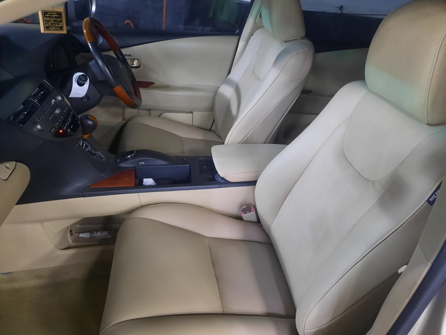 Lexus RX350 RX450h (Année: 2010 à 2015) Cuir synthétique - Housses de siège (Ensemble complet - Sièges avant et arrière + dossier avec appuie-tête, console centrale / accoudoir)