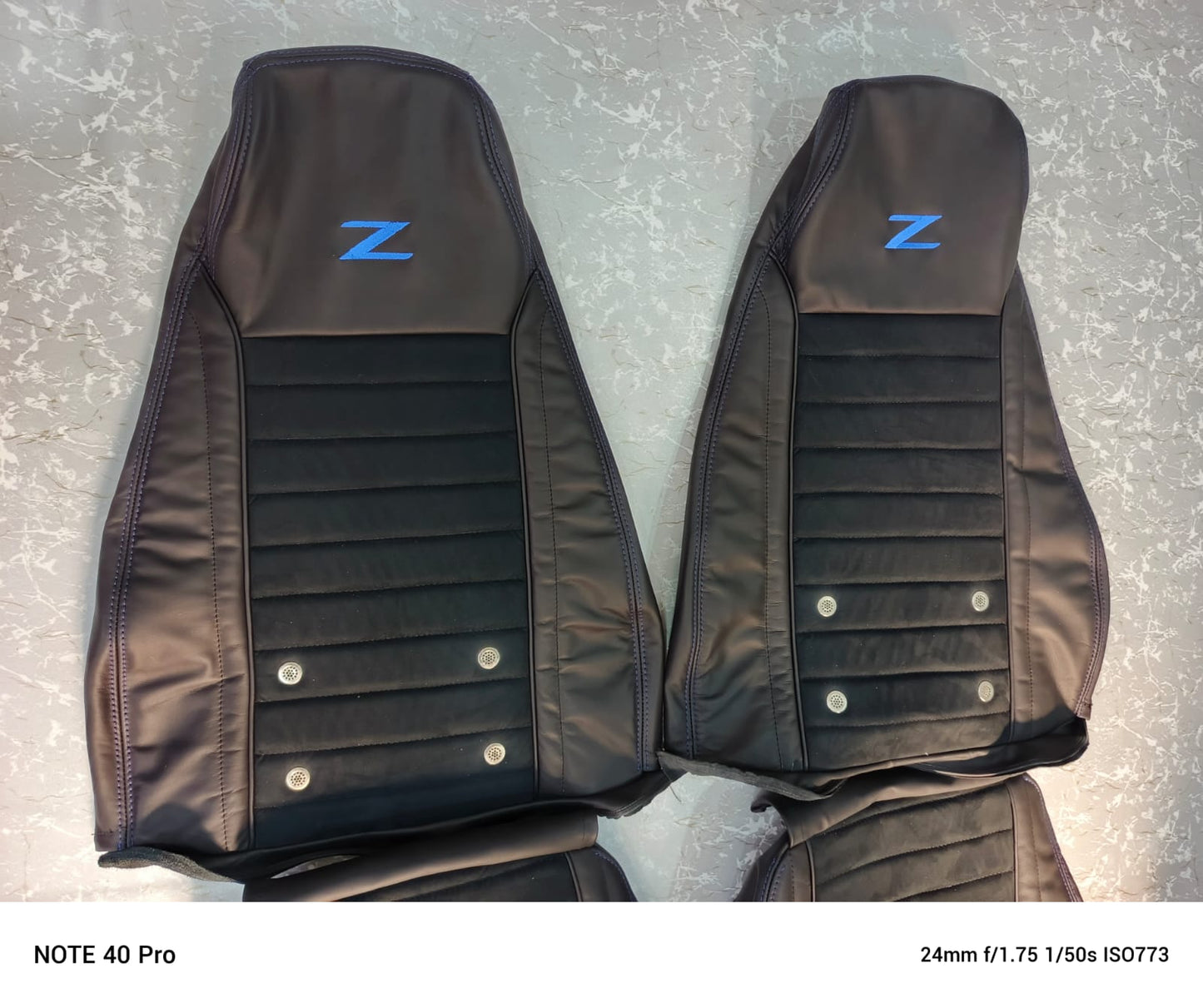 Datsun 240Z ou 260Z ou 280Z - (Années 1970 à 1978) Housse de siège - Cuir synthétique